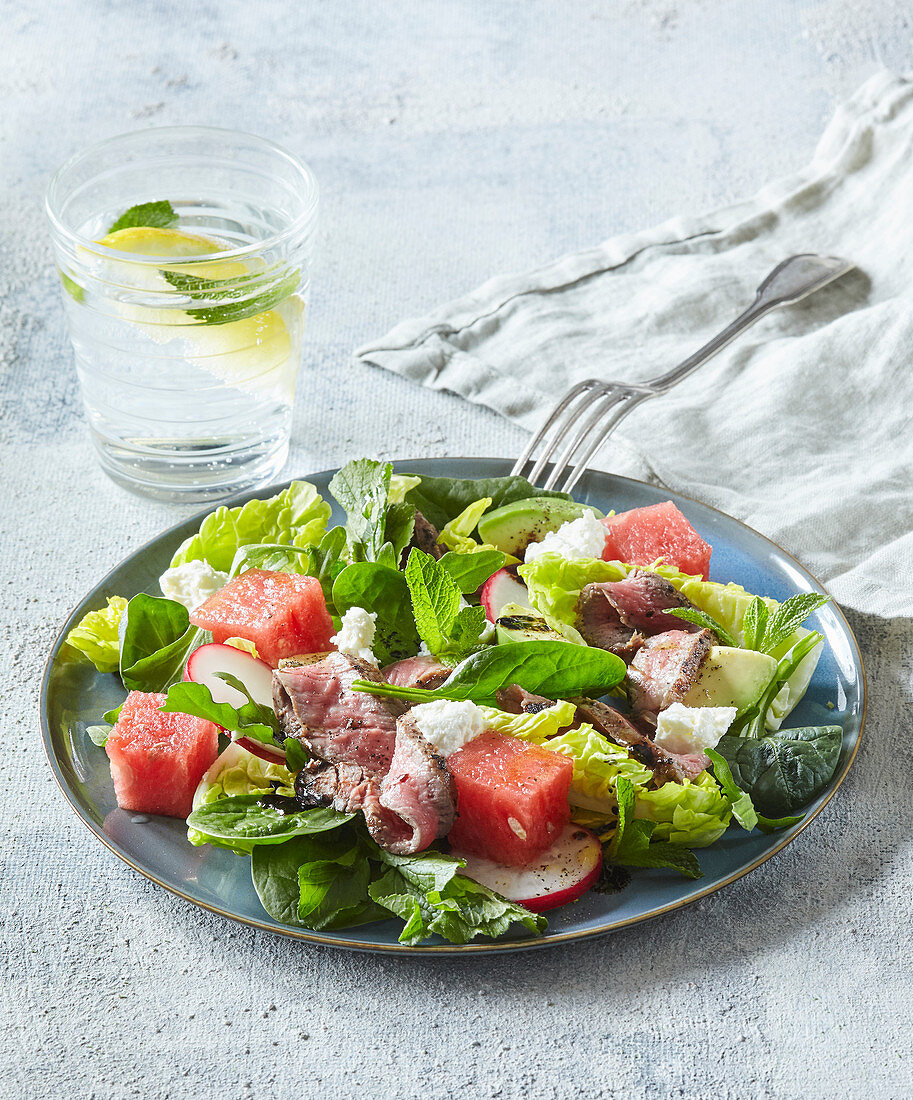 Salad with roastbeef and watermelon