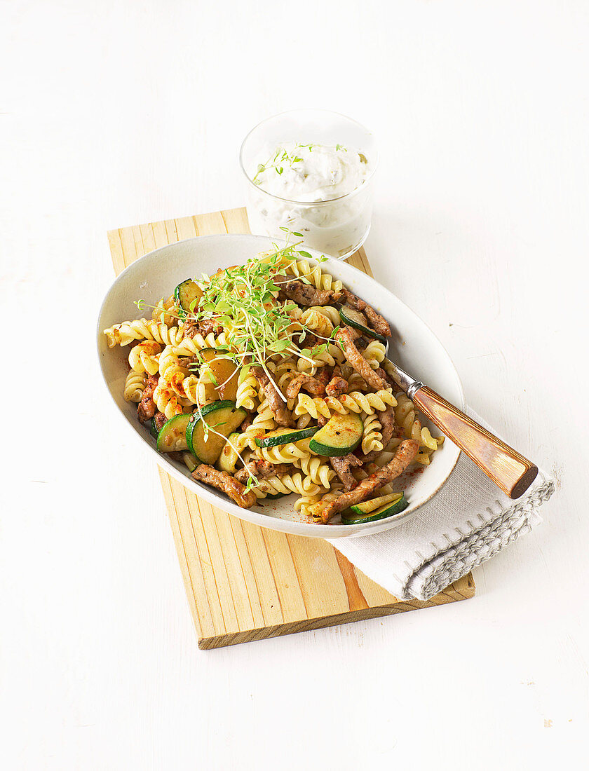 Gyros fusilli with zucchini