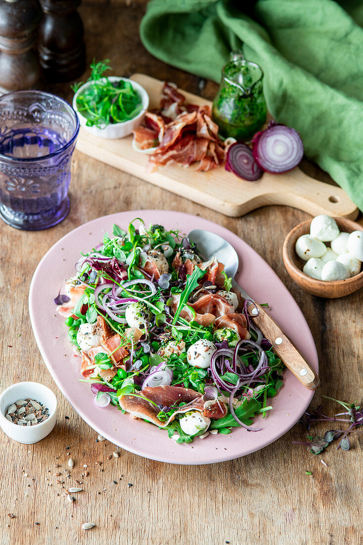 Green peas salad with proscuitto and mozzarella