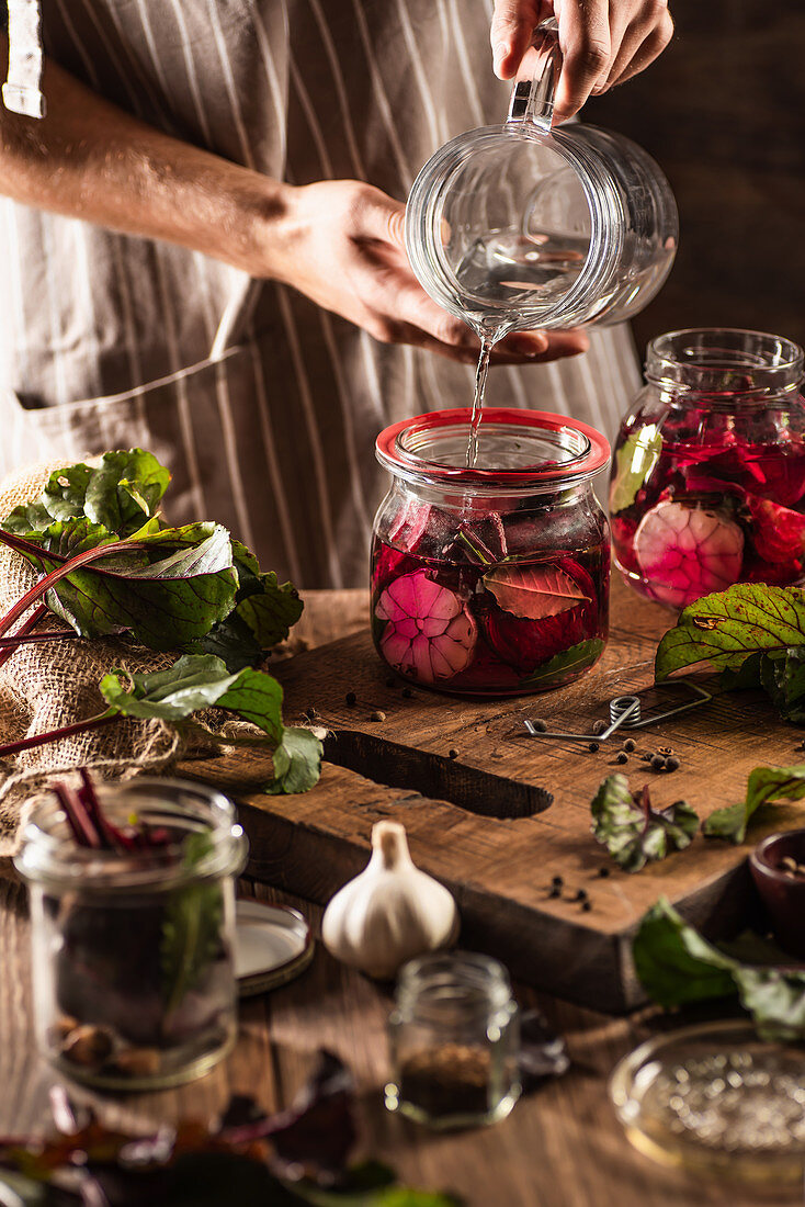 Preserving Beetroot with Leaves