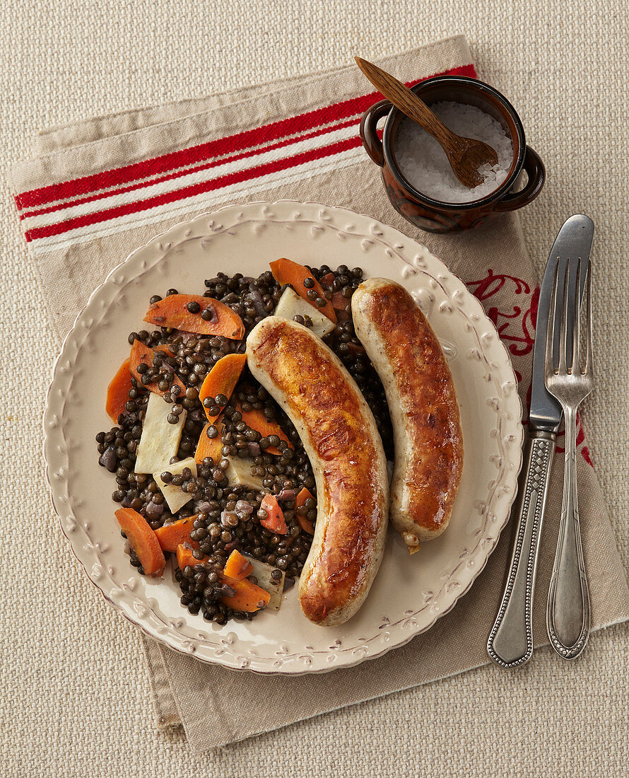 Spicy lentils with sausages