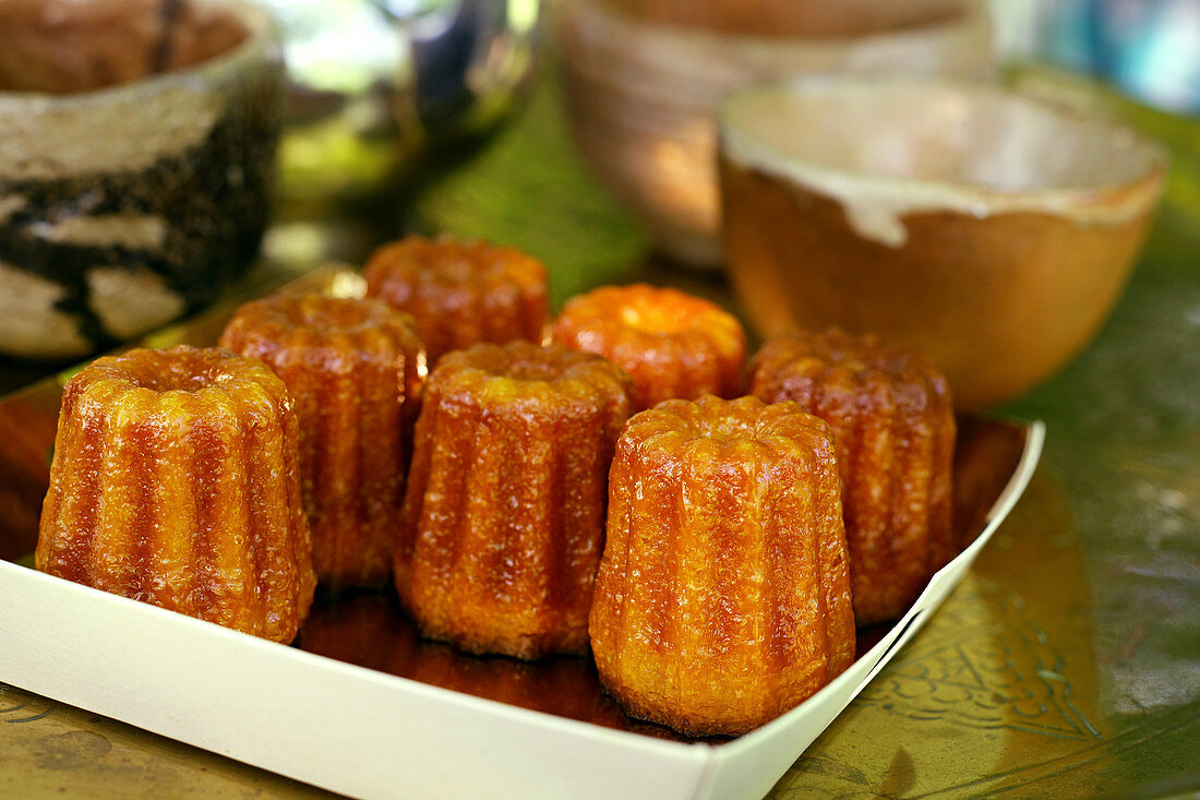 Canéles, small french pastries