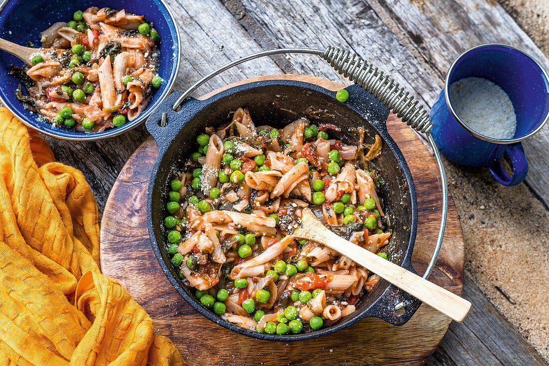 One Pot Protein Pasta mit selbstgemachtem Parmesanersatz