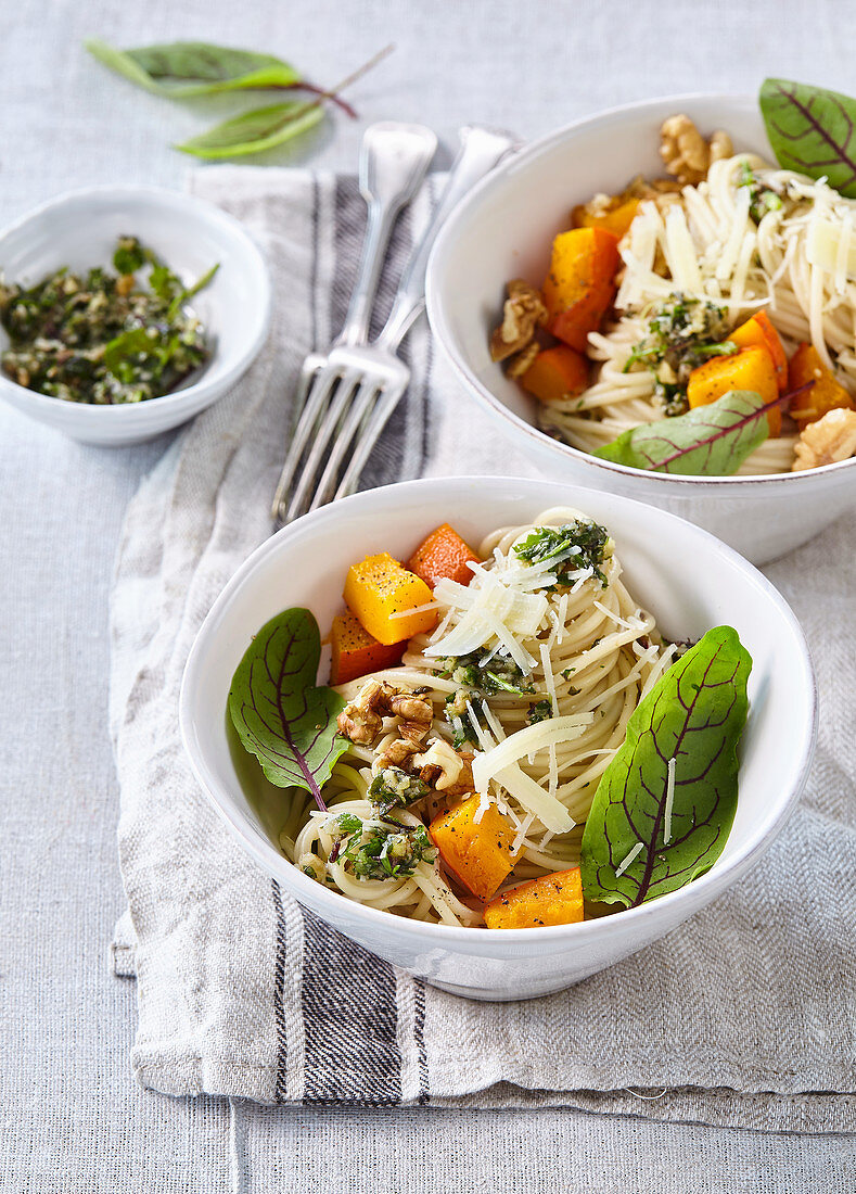 Spaghetti with roasted pumpkin and sorrel