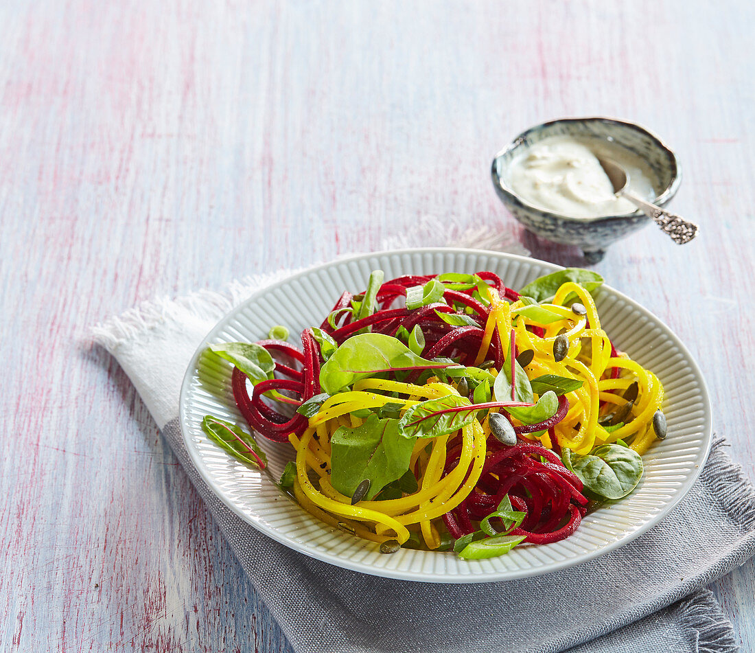 Salat mit Roter Bete und Kürbis