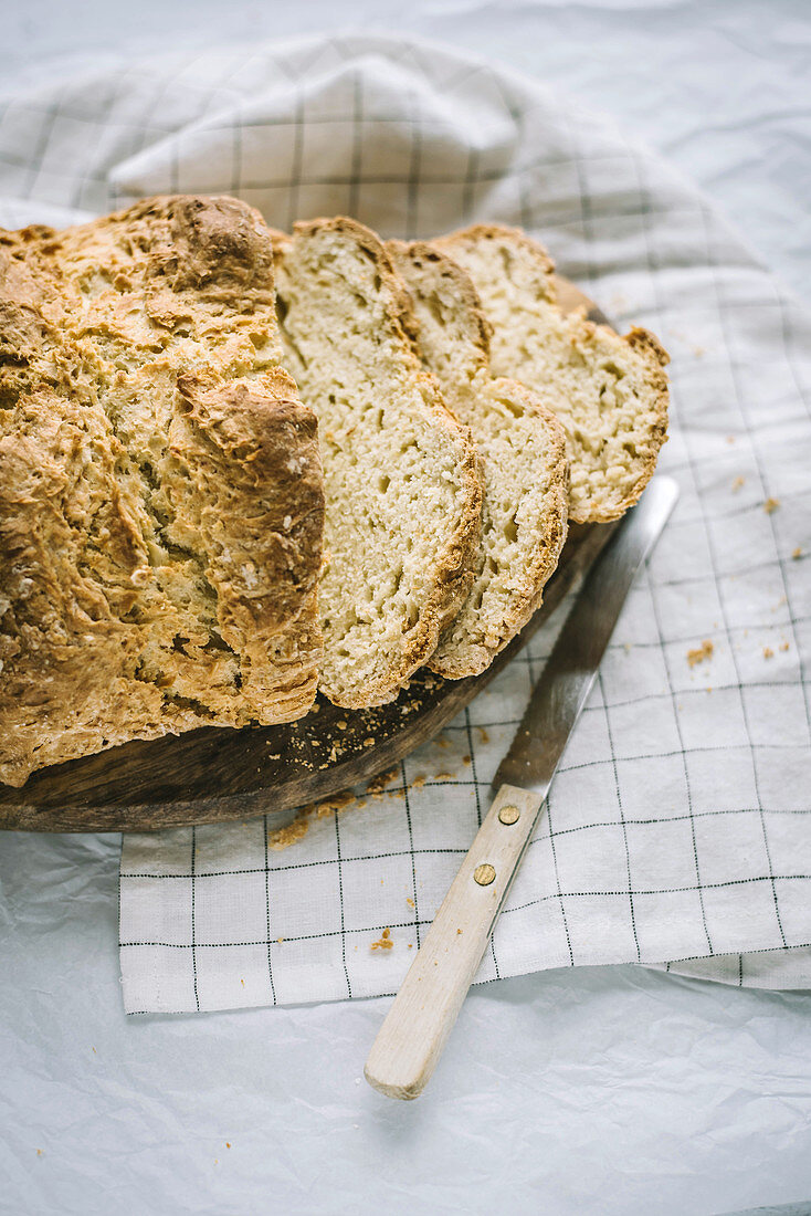 Oat soda bread