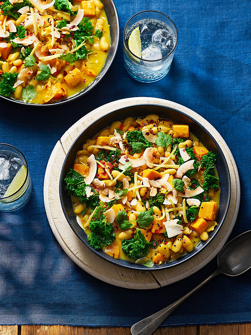 White bean stew with coconut, kale and ginger