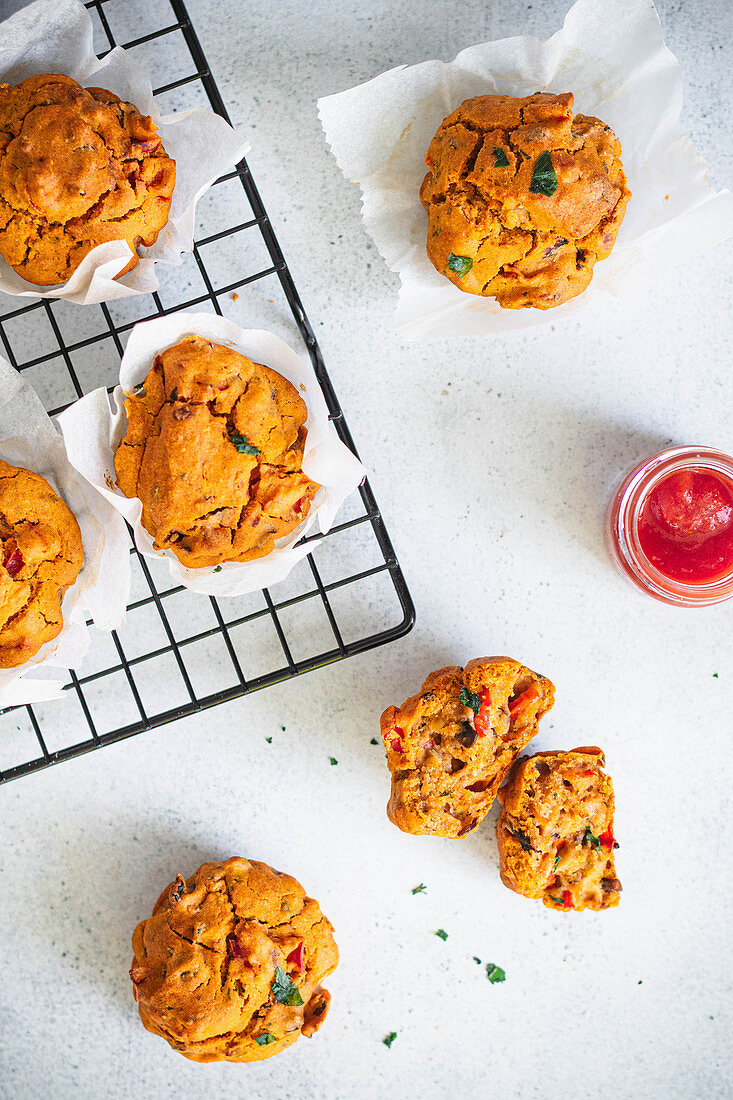 Tomato muffins with vegetables (gluten free)
