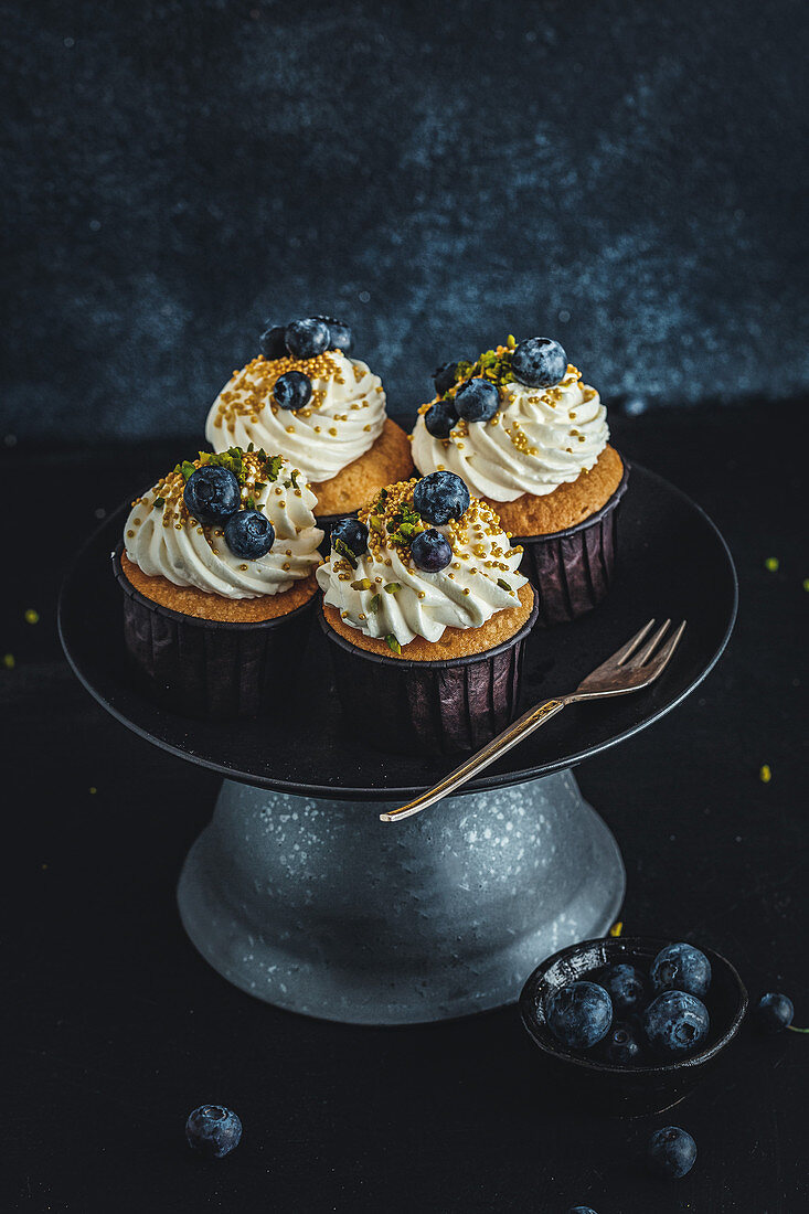 Vanilla-Cupcakes mit Blaubeeren