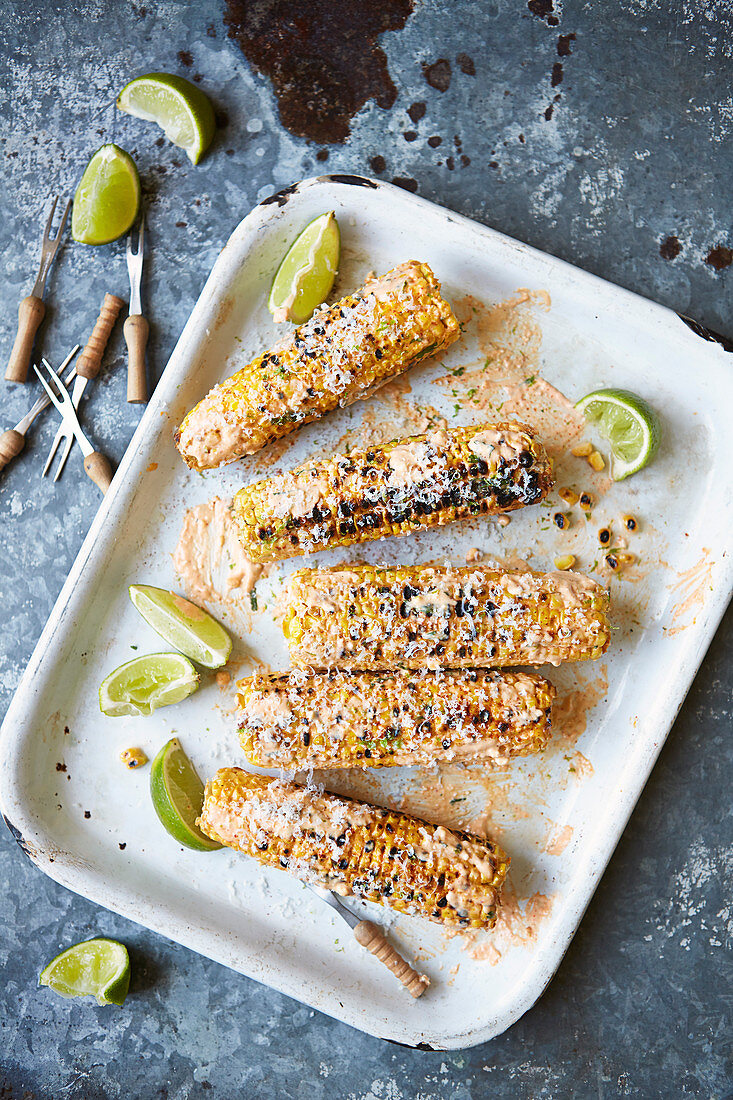 Spiced corn on the cob with parmesan