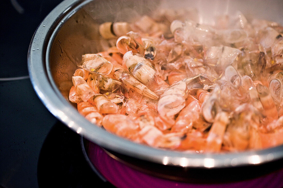 making crustacean oil (molecular cuisine)