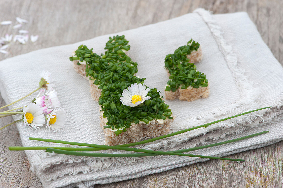 Chive toast cut into a rabbit shape and decorated with daisies