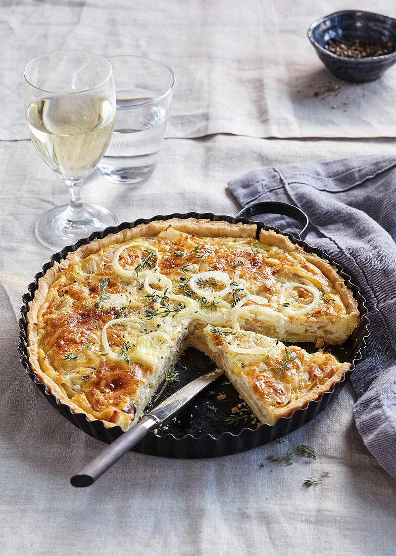 Zwiebelkuchen mit Speck und Bier