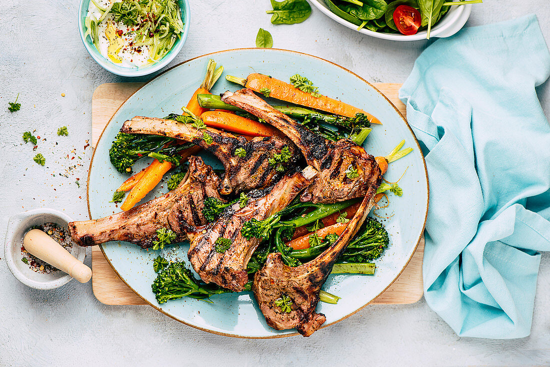 Grilled lamb chops with vegetables and tzatziki