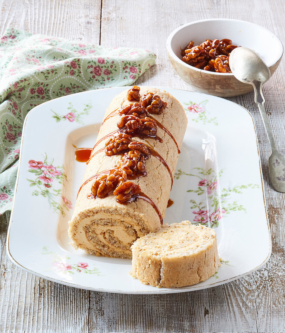 Biscuit roll with walnuts and caramel cream