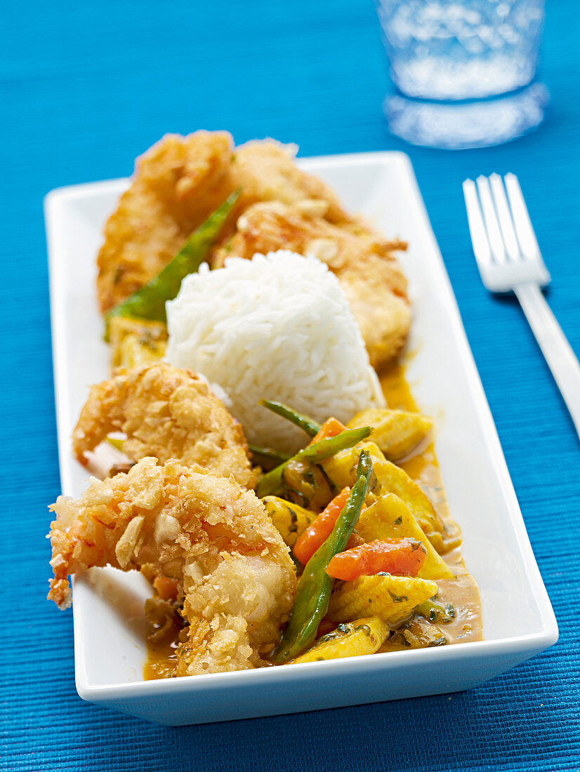 Sweet and sour deep-fried Shrimp with papaya, pineapple, and rice