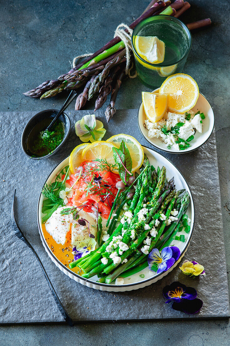 Green asparagus with poached egg and smoked salmon