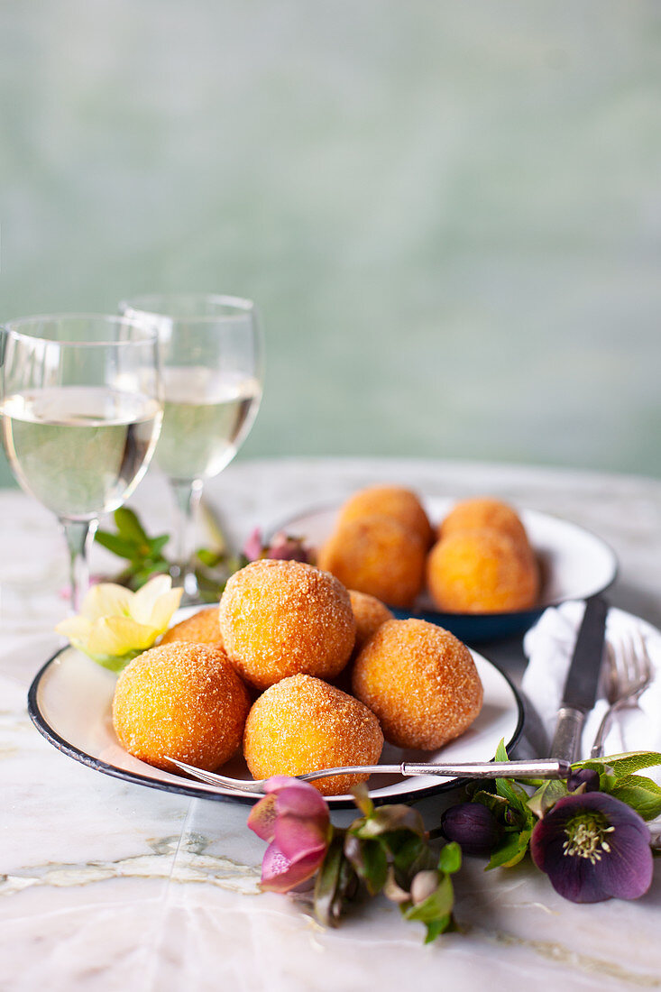 Arancini with meat filling