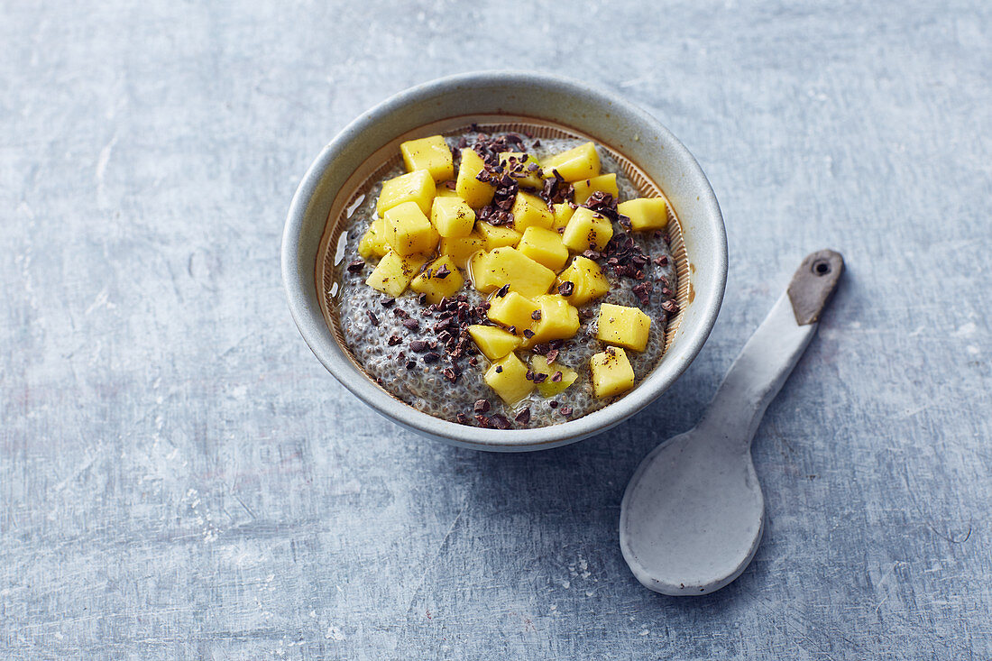 Vegan chia pudding with mango