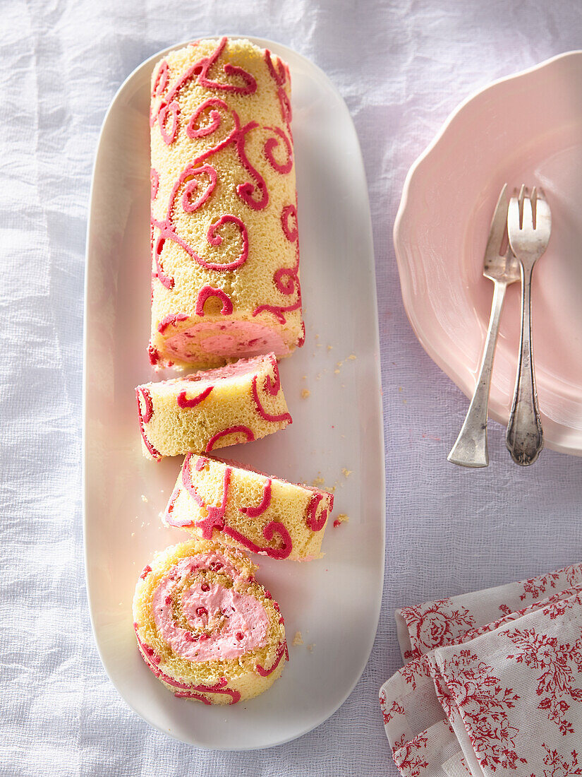 Strawberry and Mascarpone Swiss Roll