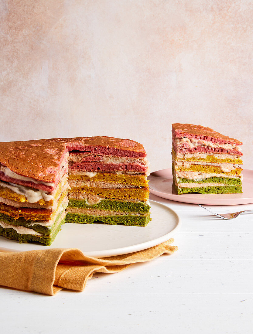 A rainbow pancake cake (sugar-free)