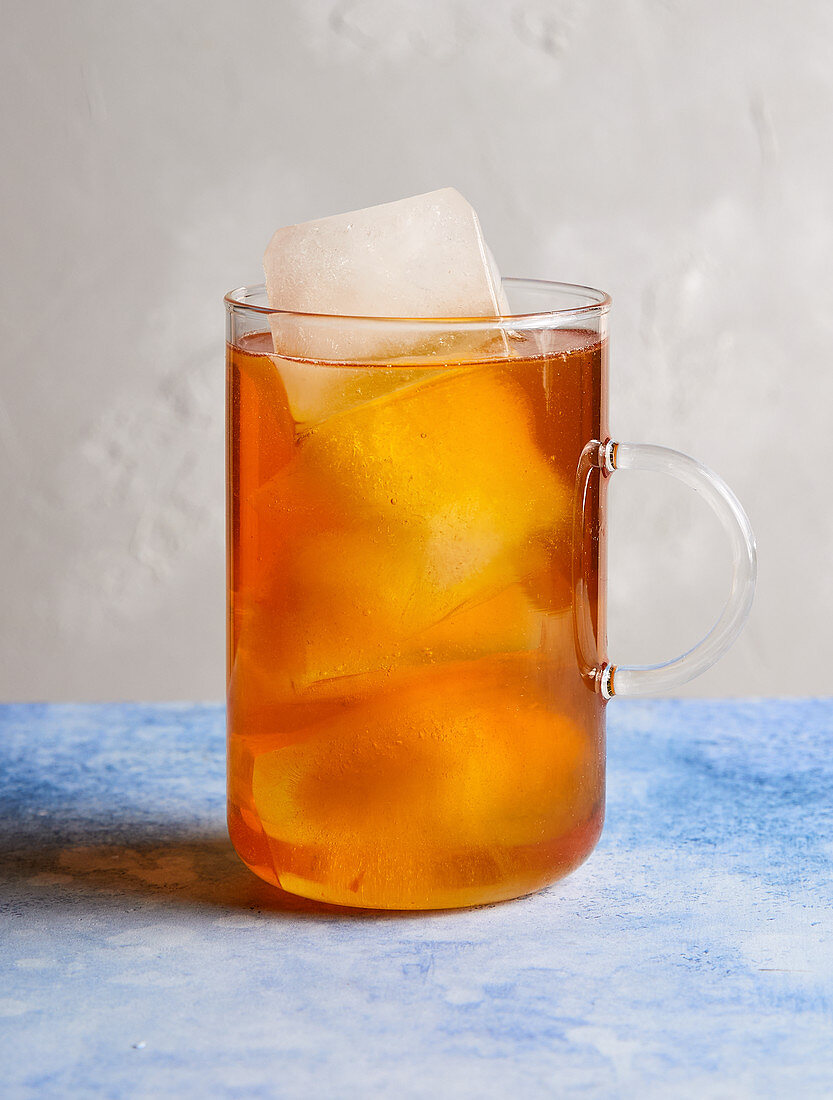 Peach iced tea (sugar-free)