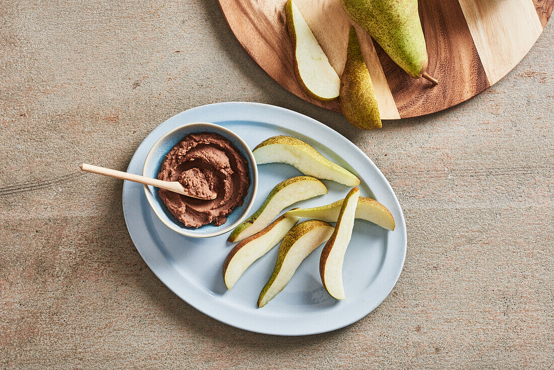 Chestnut and chocolate cream with pear wedges