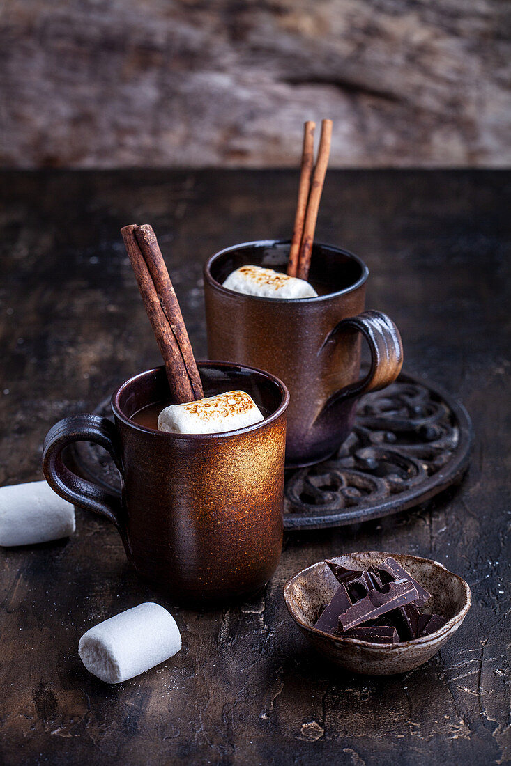 Hot chocolate with marshmellows