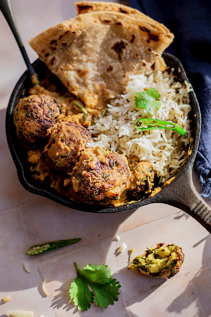 Kofta rice and roti