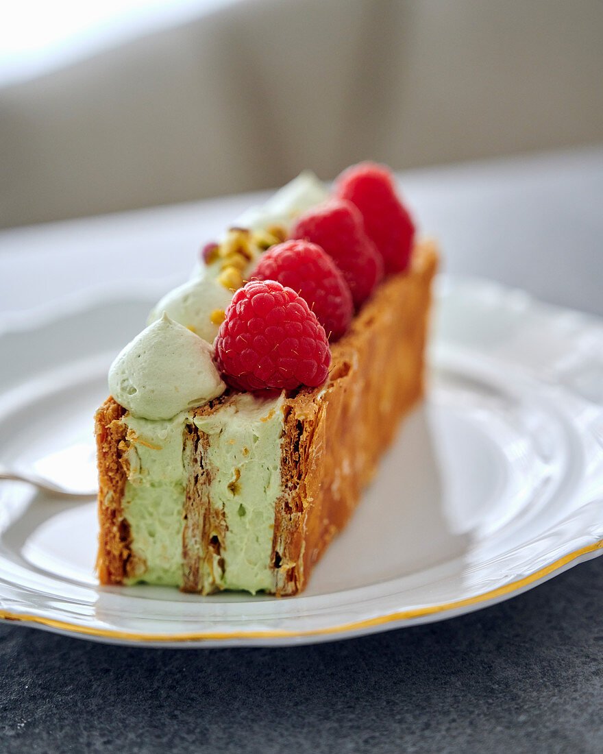 Millefeuille with pistachio cream and raspberries