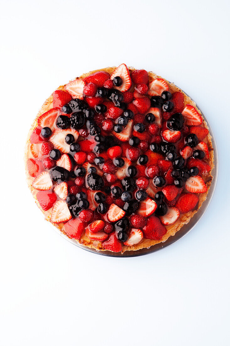 Classic fruit tart with berries
