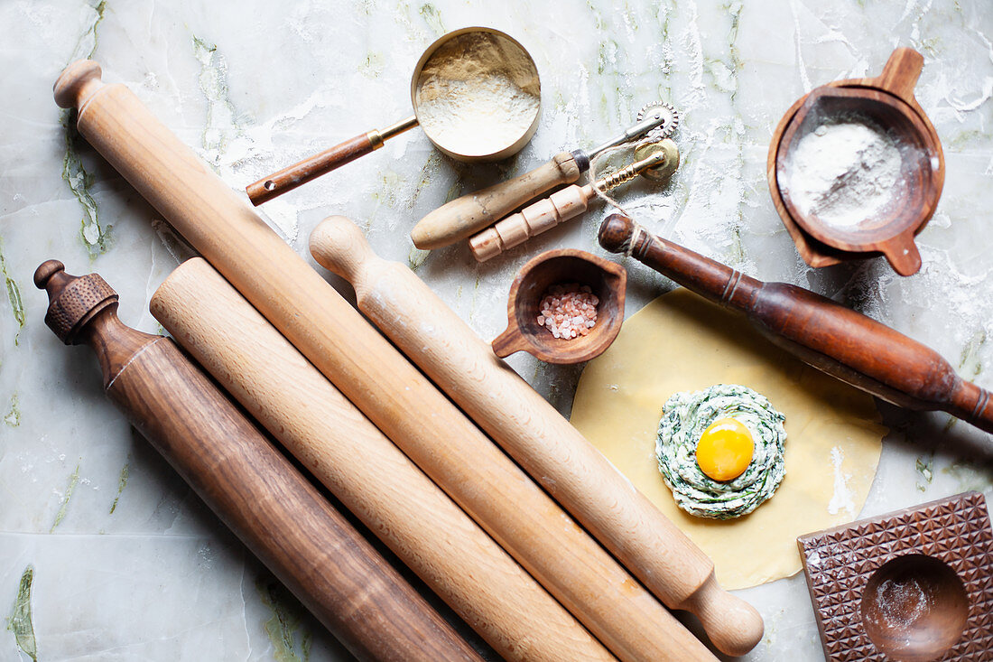 Kitchen utensils for making ravioli