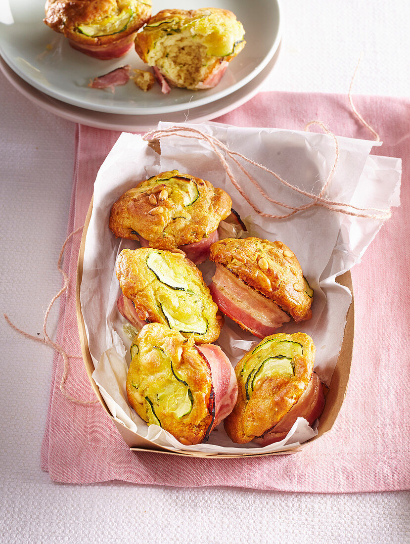 Zucchini muffins with bacon