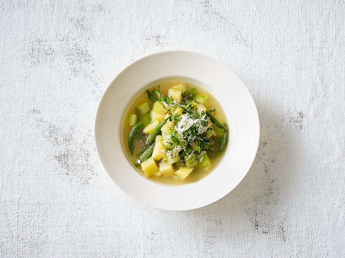 Green minestrone with Parmesan