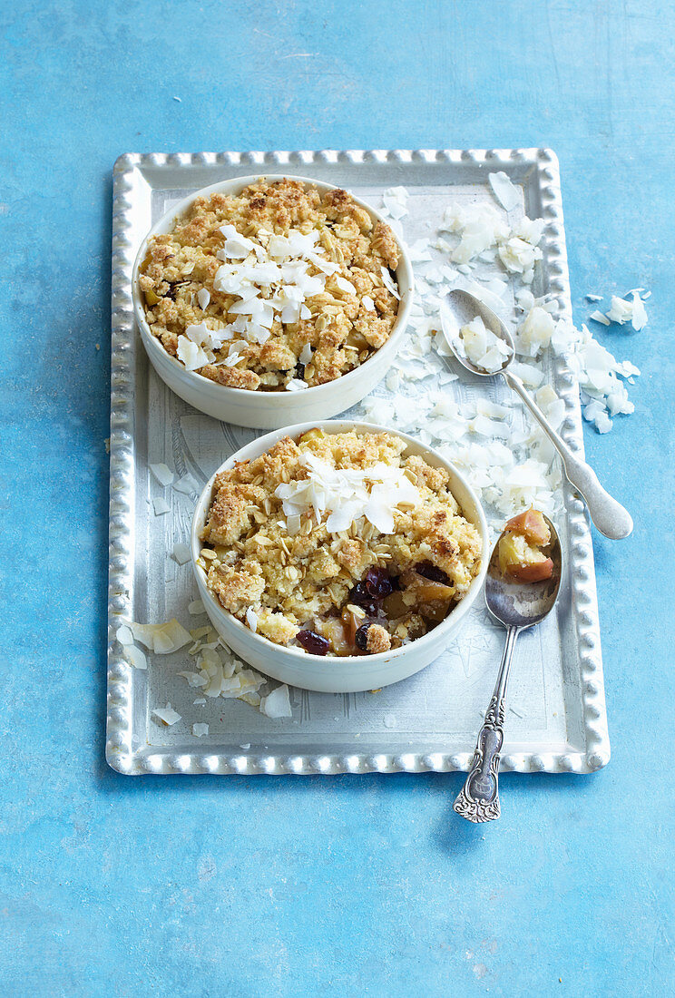 Apfelcrumble mit Vanillepudding und Eiweißkruste