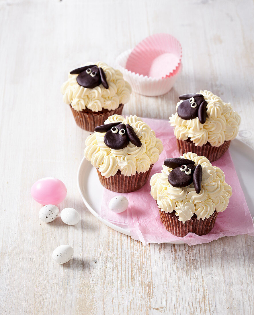 Easter chocolate cupcakes - lamb shaped