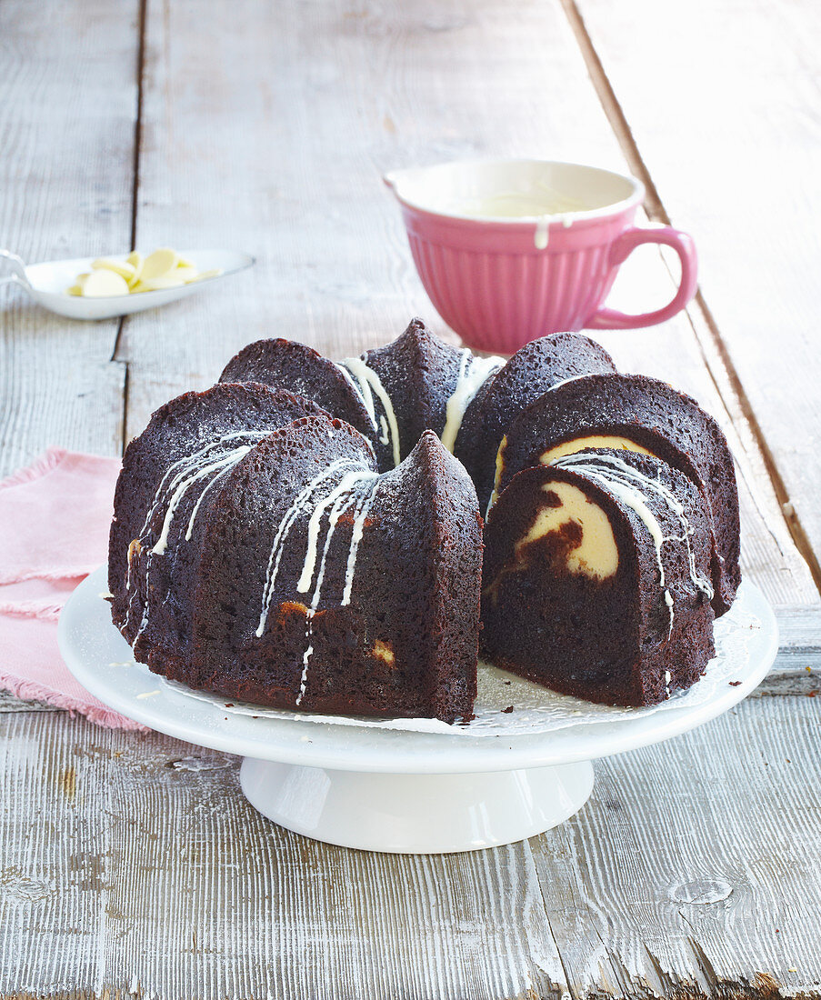 Schokoladen Fancy Bread mit Käsekuchenfüllung