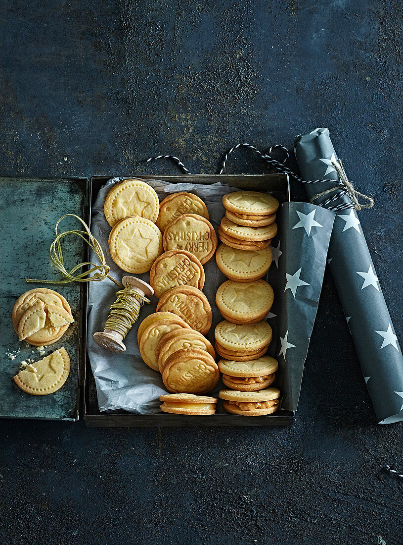 Sandwich-Cookies mit Erdnussbutter und Zitronencreme