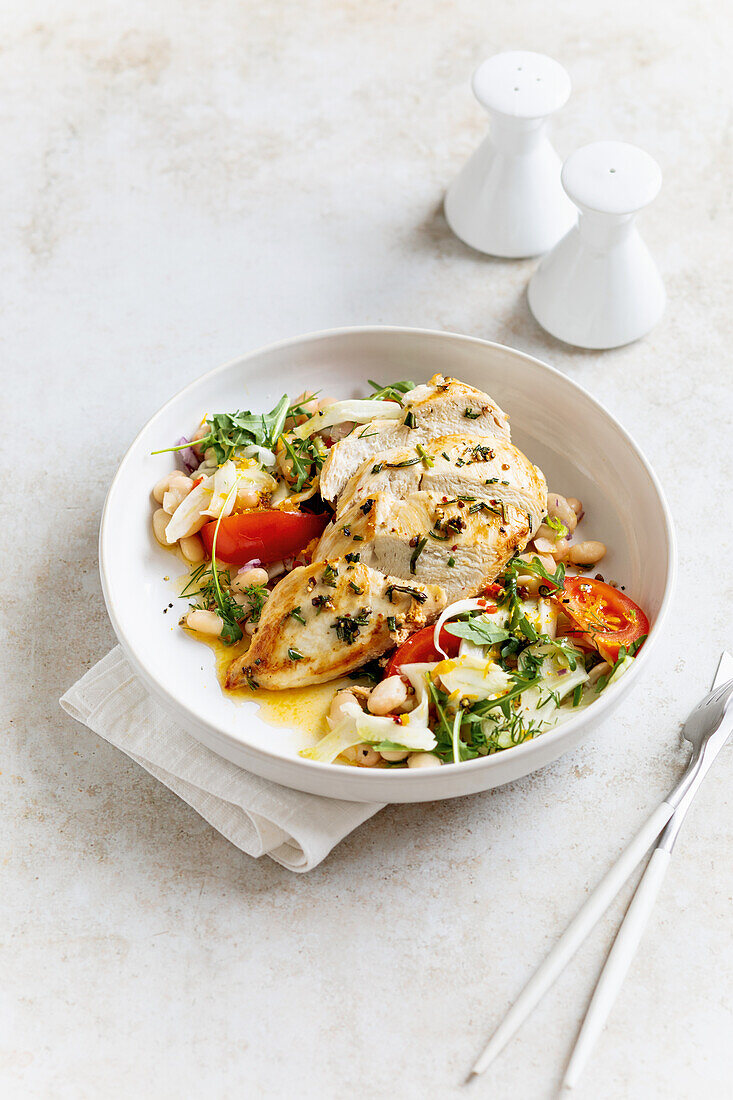 Rosmarinhähnchen mit Bohnen-Fenchel-Salat