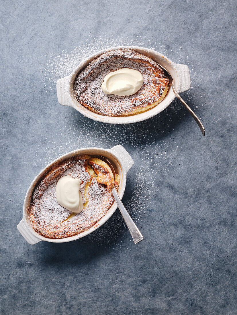 Quark soufflés with crème fraîche