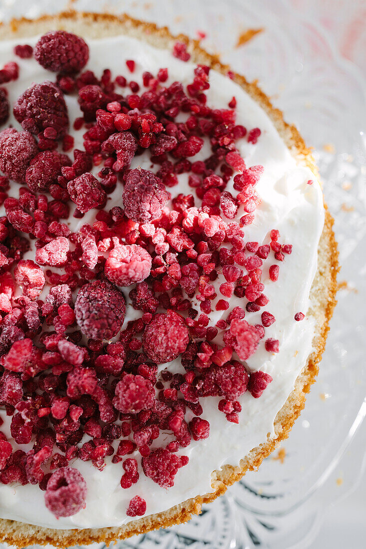 Cake with dried raspberries on top