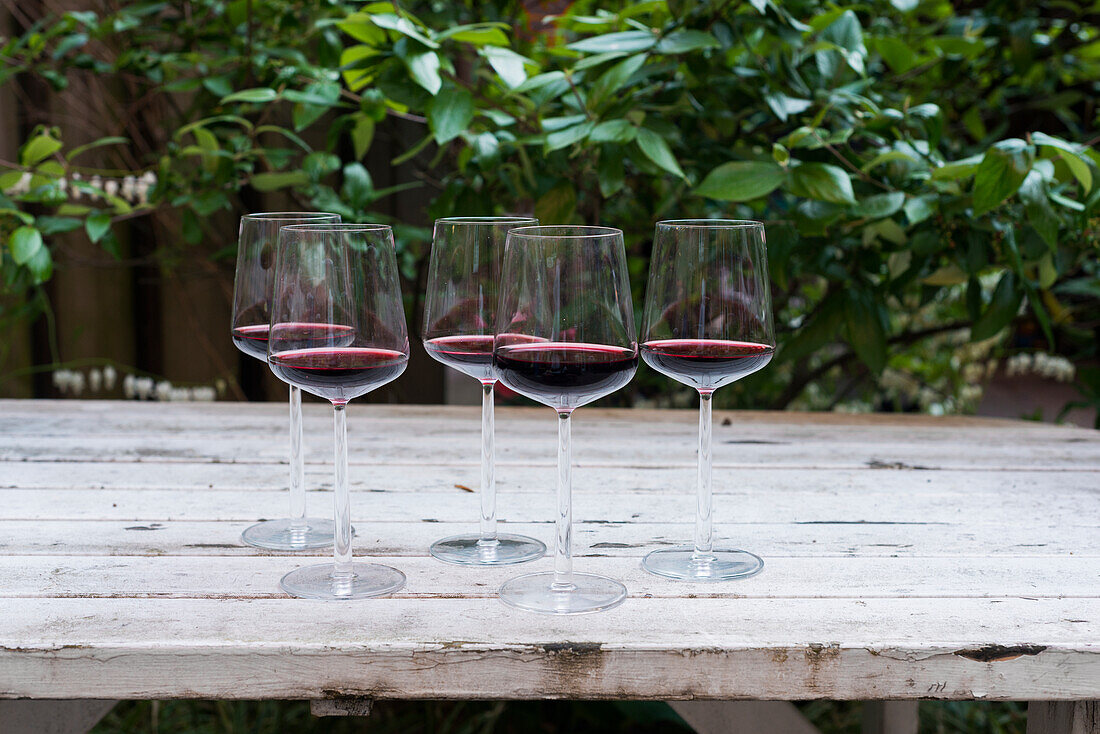 Wine glasses with red wine