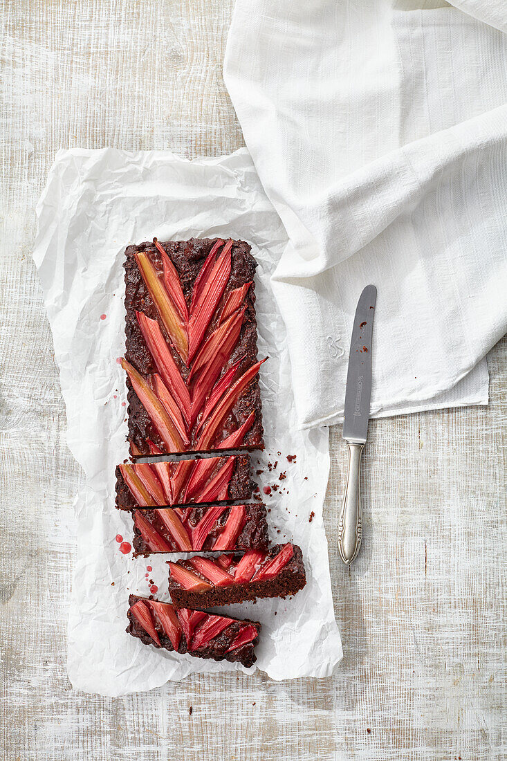 Vegan rhubarb brownies with pecan nuts