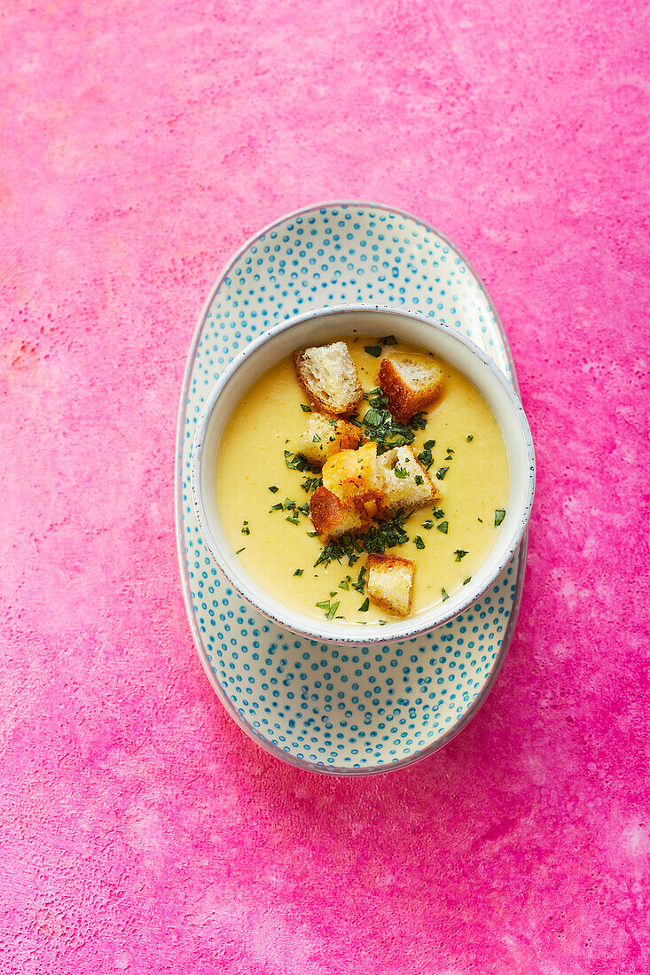 Kartoffelsuppe mit Croûtons