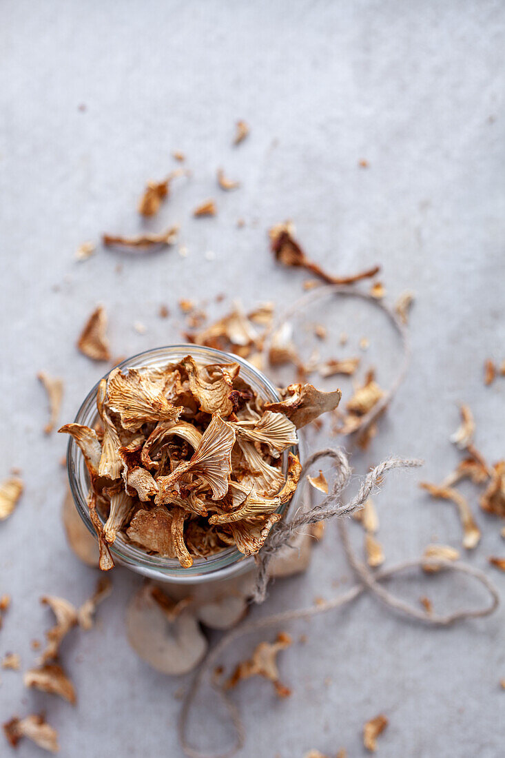 Dried chanterelles