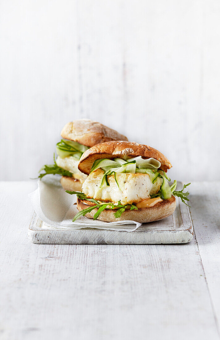 Spicy fish burger with chilli mayo