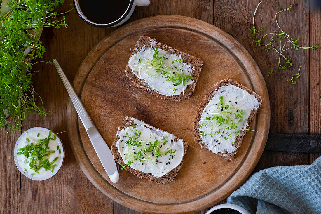 Muesli bread with cream cheese and watercress