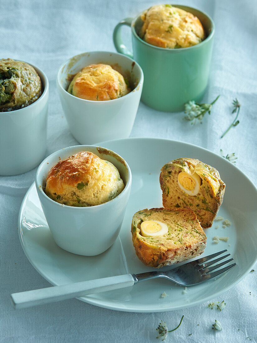 Easter muffins with quail egg
