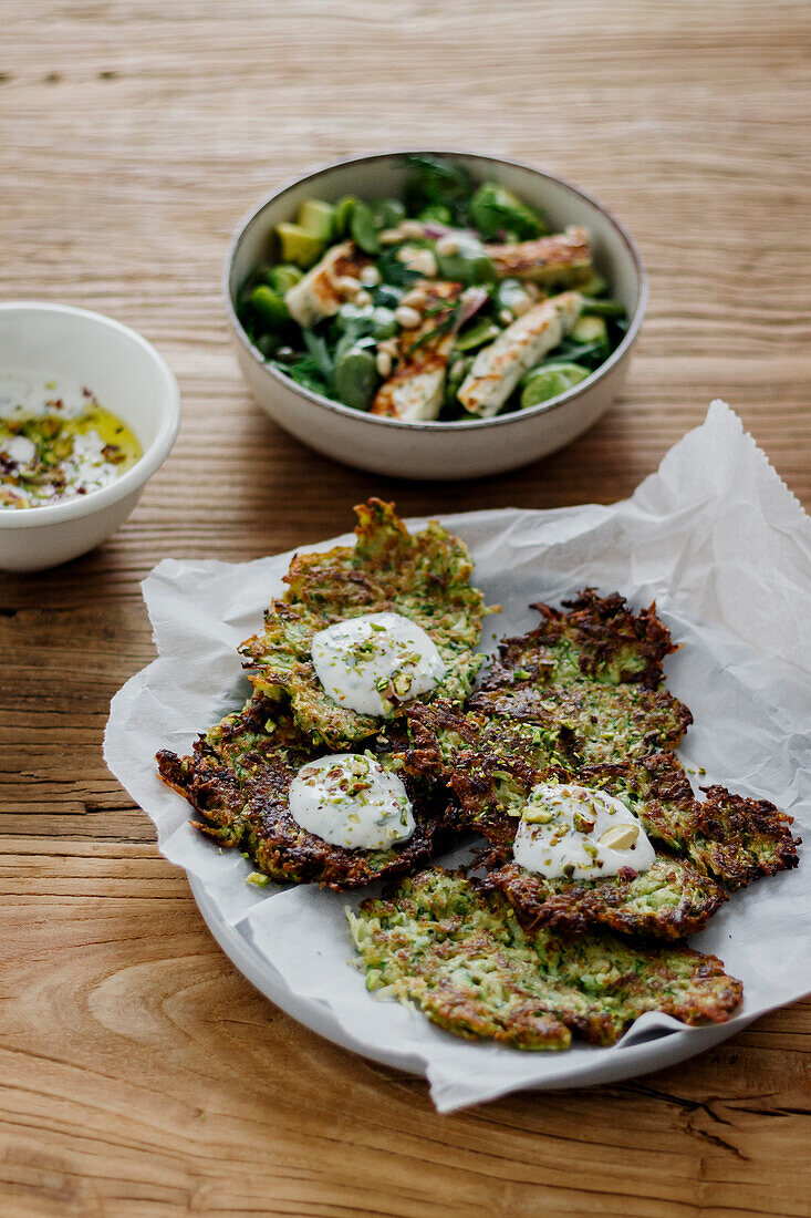 Zucchini fritters with Greek yogurt