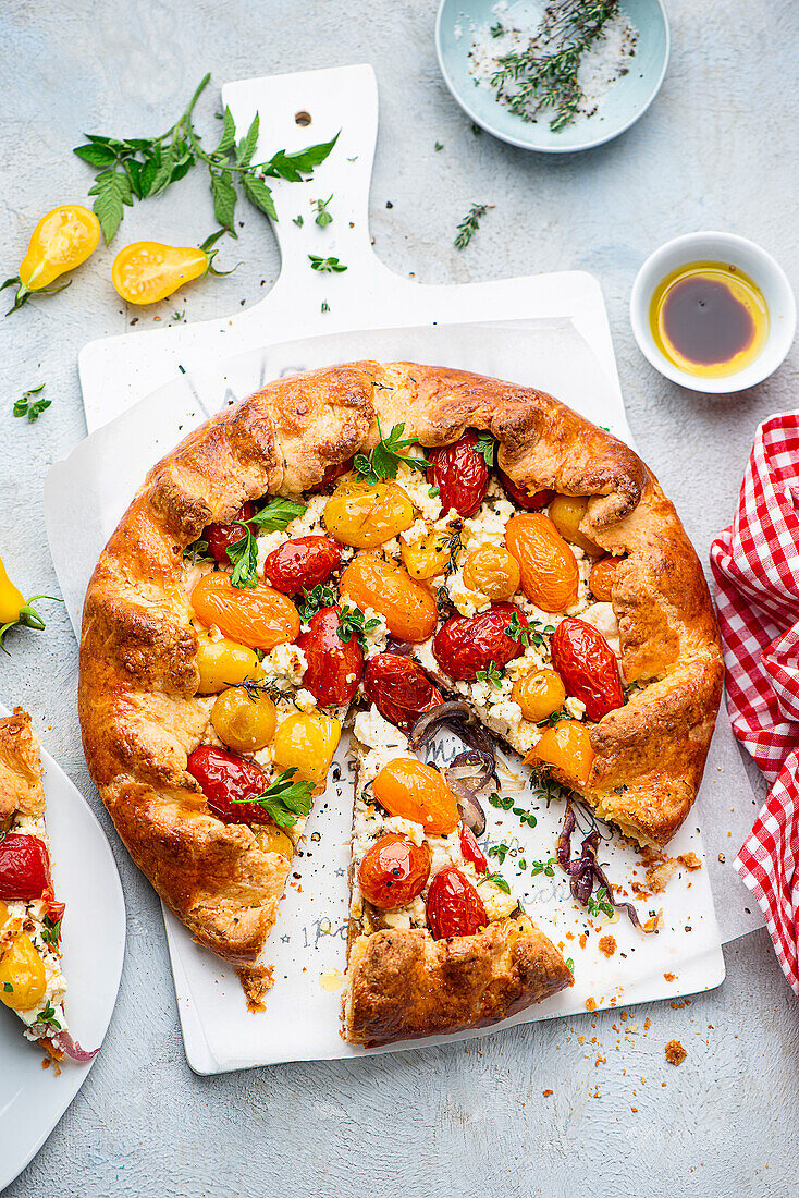 Tomaten-Tarte mit Feta-Käse